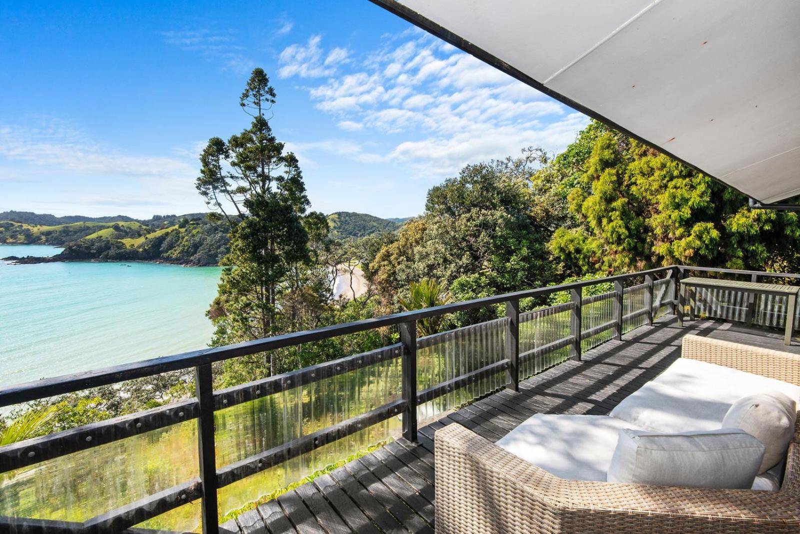 Bayview Beauty - Helena Bay Holiday Home Lyttelton Esterno foto